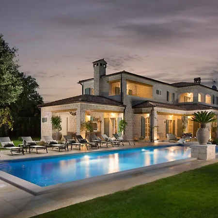 Villa Beautiful Nevia With Private Pool Ladici