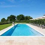 Beautiful Nevia With Private Pool * Ladici
